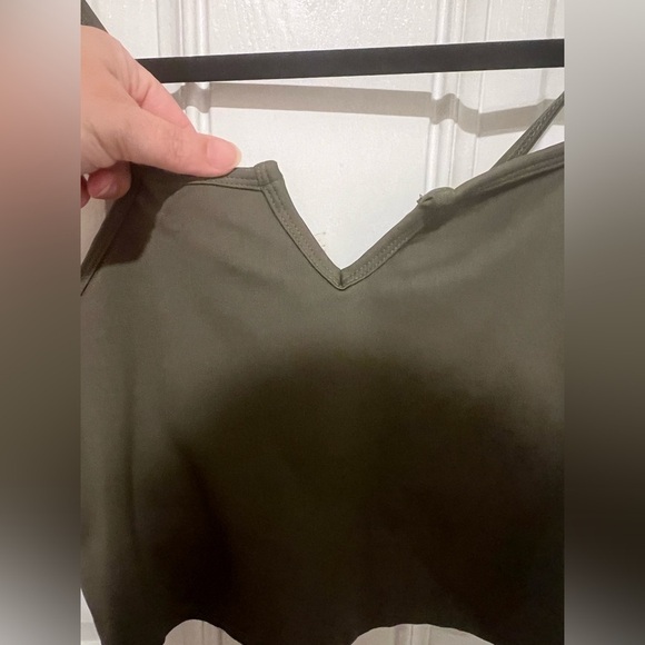 Free People Movement Olive Green Active Wear Crop Top in Size Medium - Picture 4 of 11